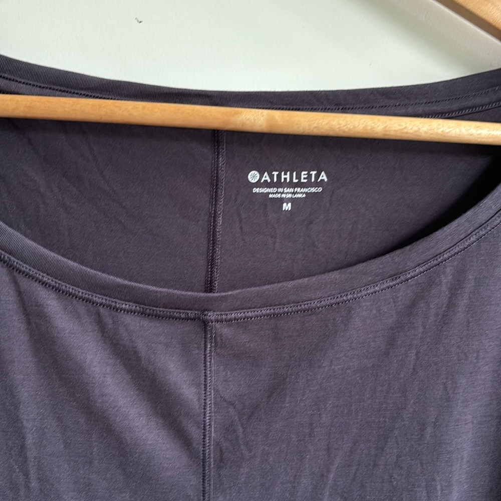 ATHLETA Essence Flow Top Long Sleeve M - Picture 7 of 9